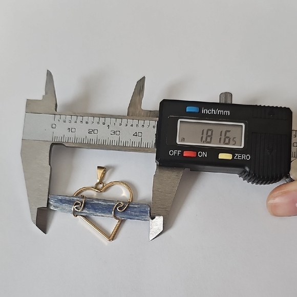 Blue Kyanite Heart Pendant - Picture 2 of 2